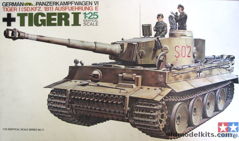 Tamiya 1/25 German Tiger I Sd.Kfz. 181 Ausf E with Full Interior and Individual Tread Links, DTW111-1498 plastic model kit